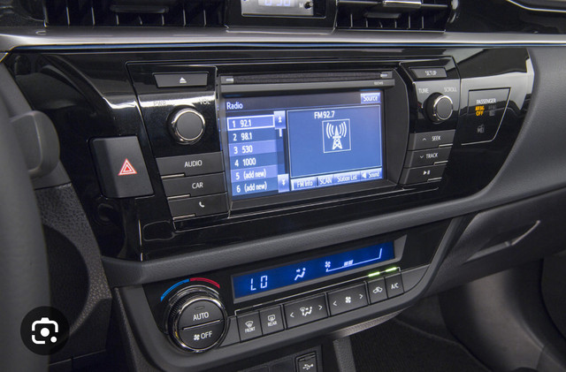 2014, 2015 Toyota Corolla touchscreen Bluetooth radio in Audio & GPS in City of Toronto - Image 4
