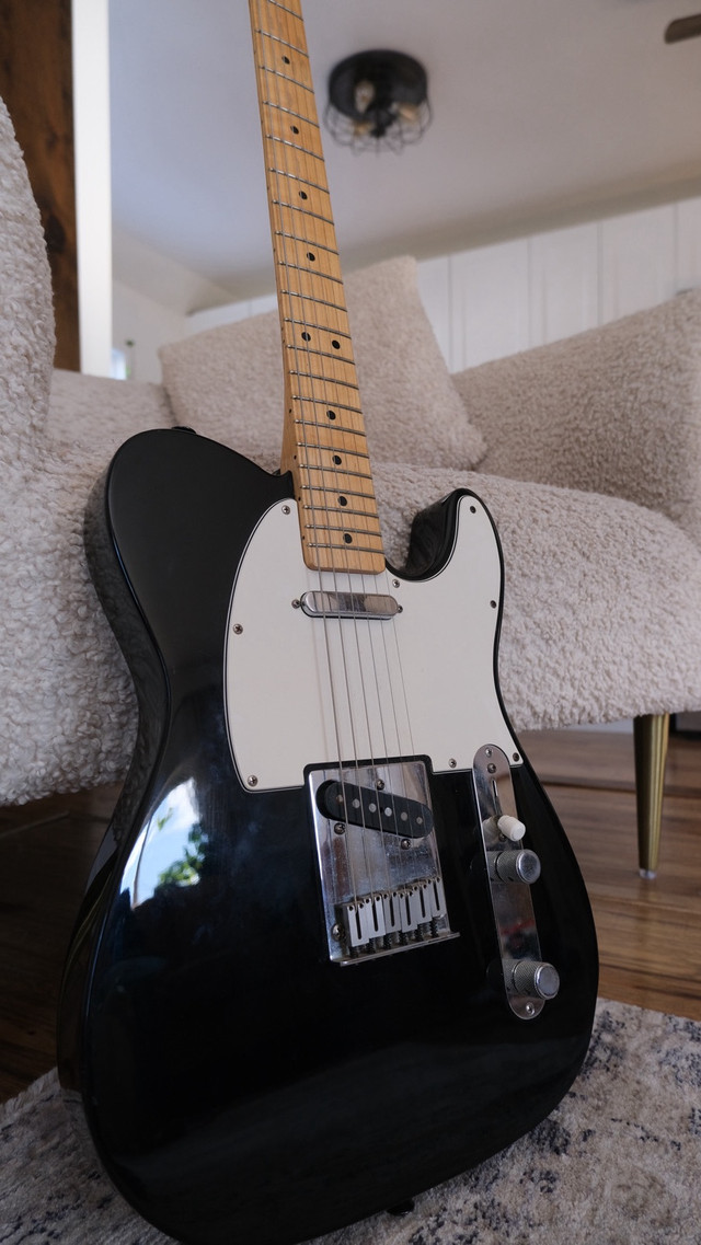 Fender Telecaster  *PRICE DROP* in Guitars in Kingston - Image 3