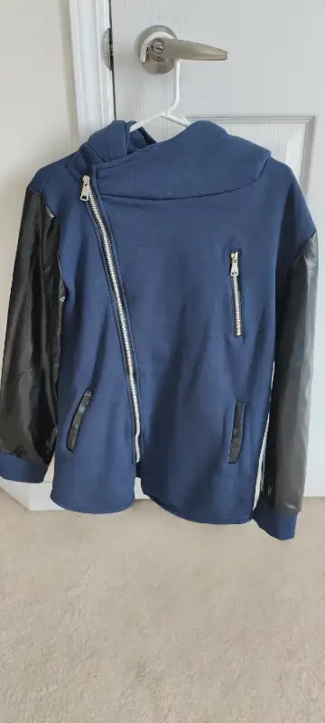 Asymmetrical Sweaters in Men's in Mississauga / Peel Region - Image 2