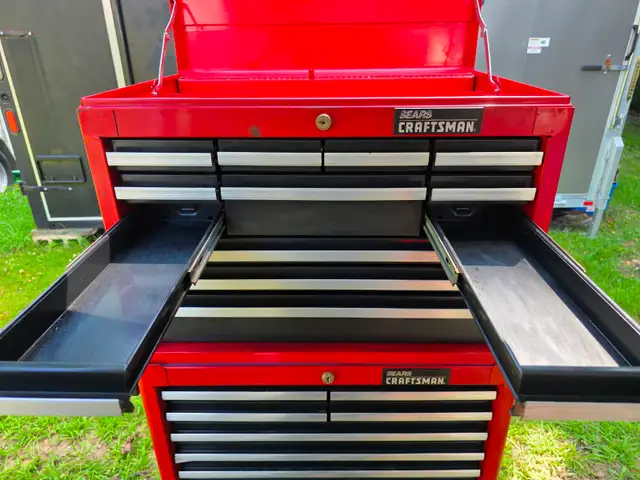Craftsman 12 Drawers Tool Chest Full Depth Toolbox With 2 Keys in Tool Storage & Benches in Windsor Region - Image 5