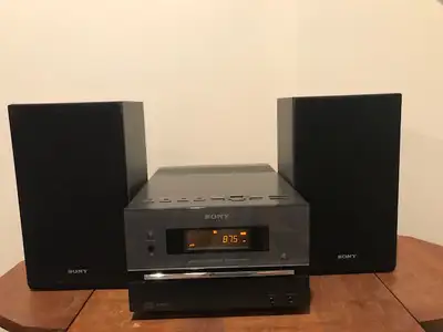 Sony Micro Hi-Fi Component System CMT-BX1 avec télécommande Sony, View more