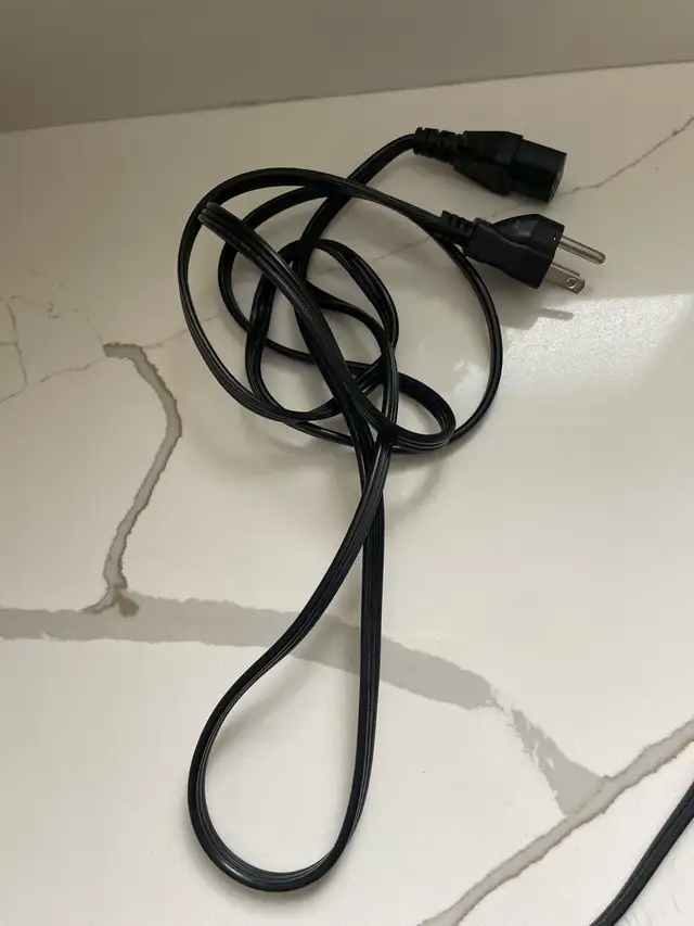 Power Cord in Cables & Connectors in North Bay - Image 3