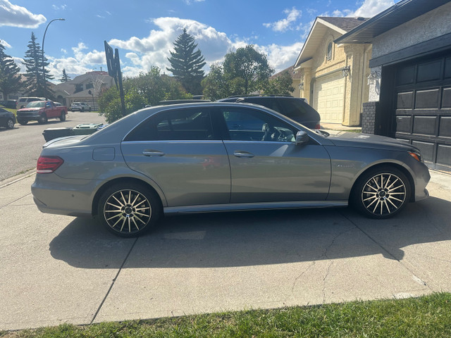 2014 e550  in Cars & Trucks in Calgary - Image 2