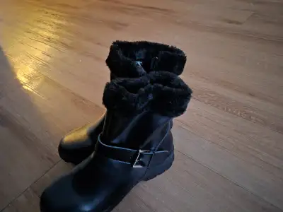 Womens nee wintet boots, View more