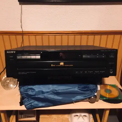 SONY 5 DISC CD PLAYER, View more