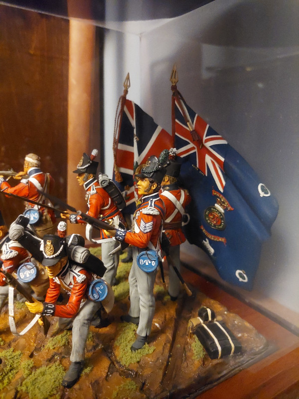 Napoleonic Period Royal Scots Miniature Soldier Display Model in Arts & Collectibles in Kawartha Lakes - Image 3