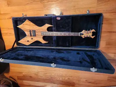 MINT BC Rich Warlock Exotic W/Signature HCase! FREE SHIPPING!, View more
