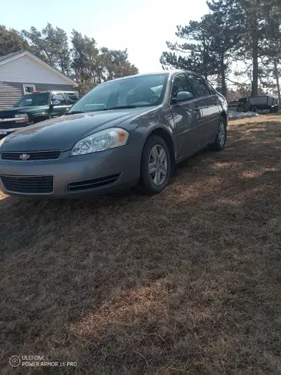 2006 impala 271000km Not inspected Needs exhaust work for sure Not sure what else it needs never got...