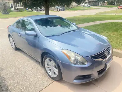 2010 Nissan Altima 2.5 117k miles second owner Car is from US never smoked in Very well taken care o...
