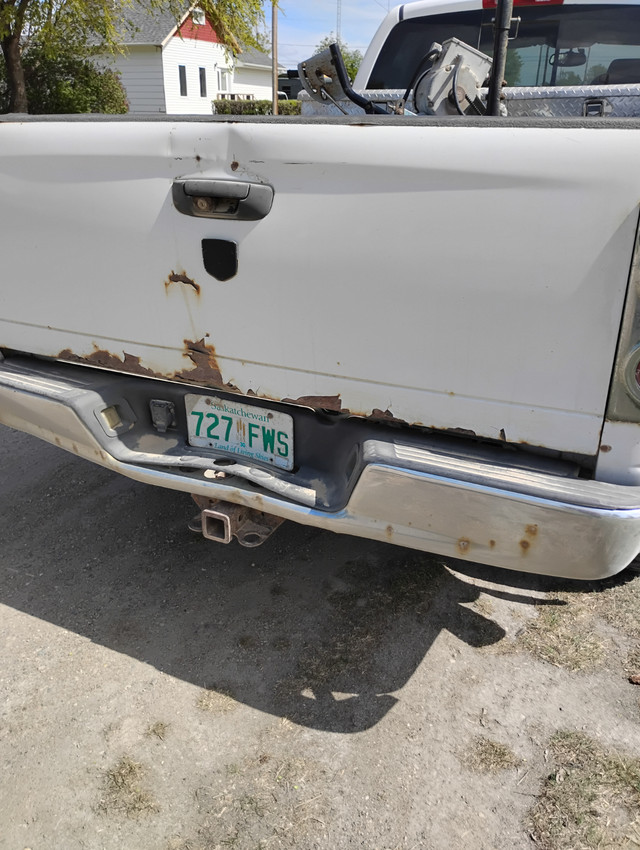 2007 Dodge Ram 350 in Cars & Trucks in Prince Albert - Image 4