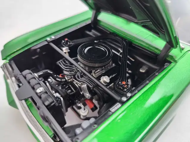 1965 Shelby GT350R Green Hornet Ford Mustang 1:18 Diecast ACME in Arts & Collectibles in Kawartha Lakes - Image 9
