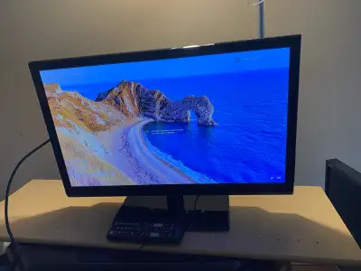 24” Insignia LED TV NS-24E40SNA14 for Sale, View more