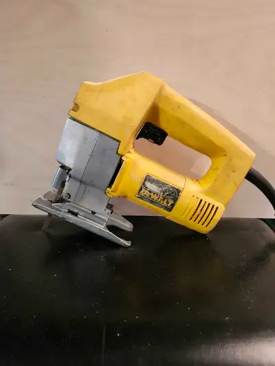 SCIE SAUTEUSE DEWALT VS JIG SAW MODEL FW313 0-3 100 SPM 4.5A, View more