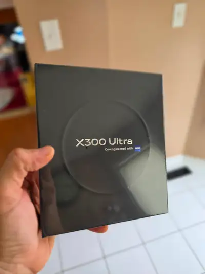 Vivo x300 Ultra (512gb global) SALE/TRADE, View more