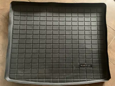 VW Taos cargo liner 2022-2026 New condition Keeps the trunk clean $100