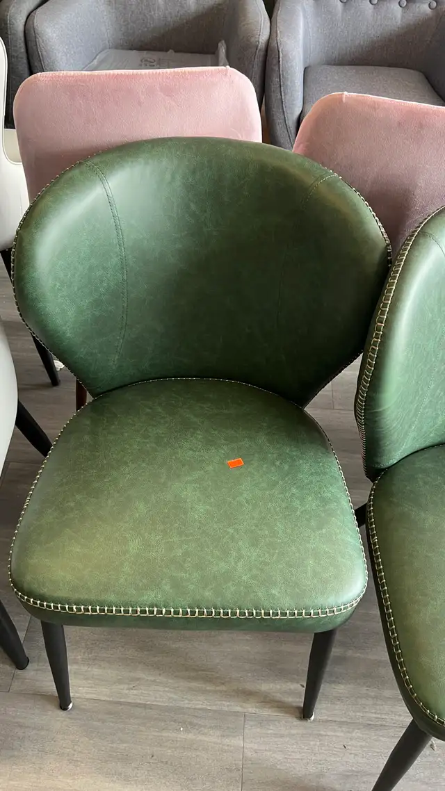 Beautiful heavy duty restaurant dining chairs  in Chairs & Recliners in Markham / York Region - Image 11