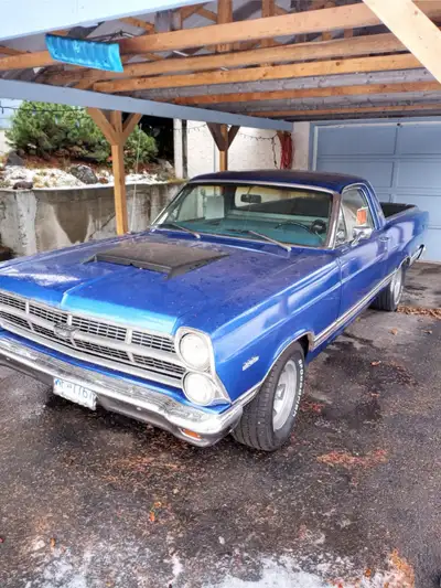 1967 Ford Fairlane 500 Ranchero . The 289 V8 with electronic ignition has 200 hp is paired with a 3...