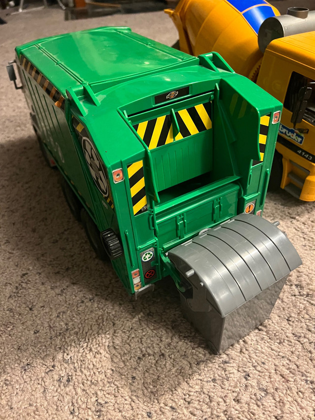 Bruder garbage truck in Toys & Games in Dartmouth - Image 3