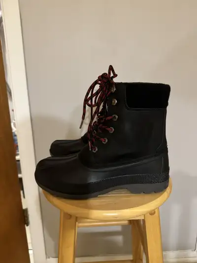 Bottes grandeur 7,  7 1/2., View more