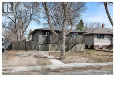 2711 MacKay Street - Basement 2 bedrooms, 1 bath Available immediately, all utilities are included (...