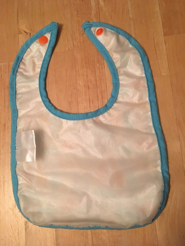 Baby Bib + ＊New＊Burp Cloth set  in Feeding & High Chairs in Winnipeg - Image 3