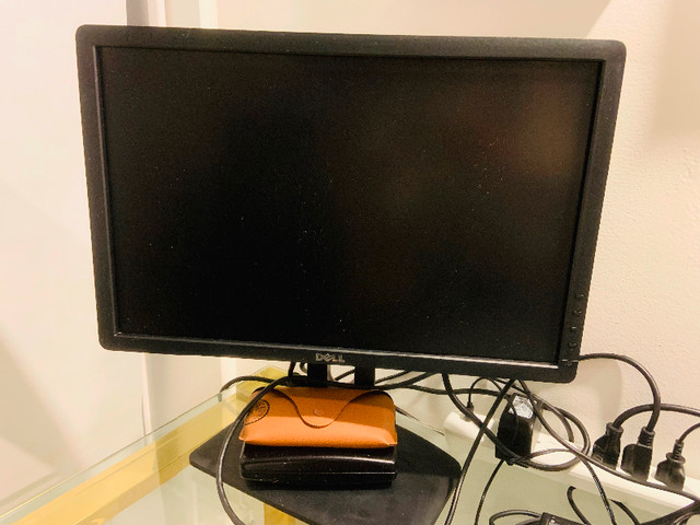 Dell 19” monitors  (2 available) with cables and connectors in Monitors in City of Toronto - Image 2