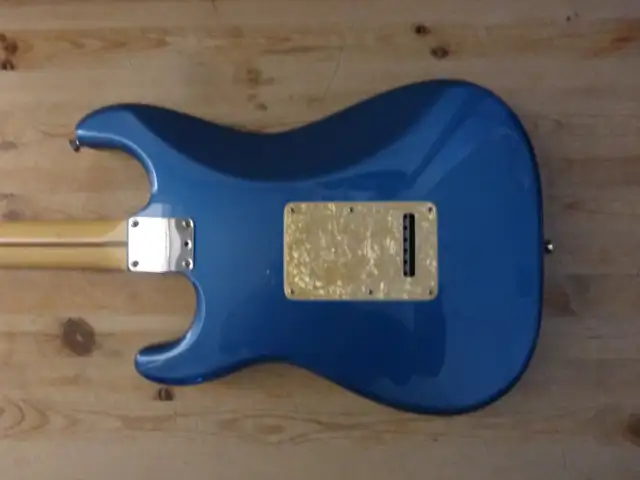 Fender FSR Lipstick Tube Pickup Stratocaster Guitar in Guitars in Ottawa - Image 6