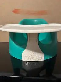 Bumbo with tray no straps 