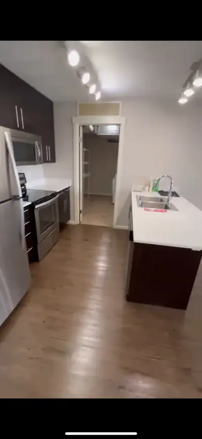 master bed with attached bath