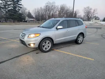 2010 Hyundai Santa Fe limited awd V6 3.5L has eco mode Fully loaded leather interior sunroof navigat...