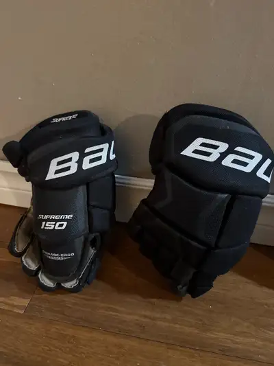 SUPREME 150 HOCKEY GLOVES, View more