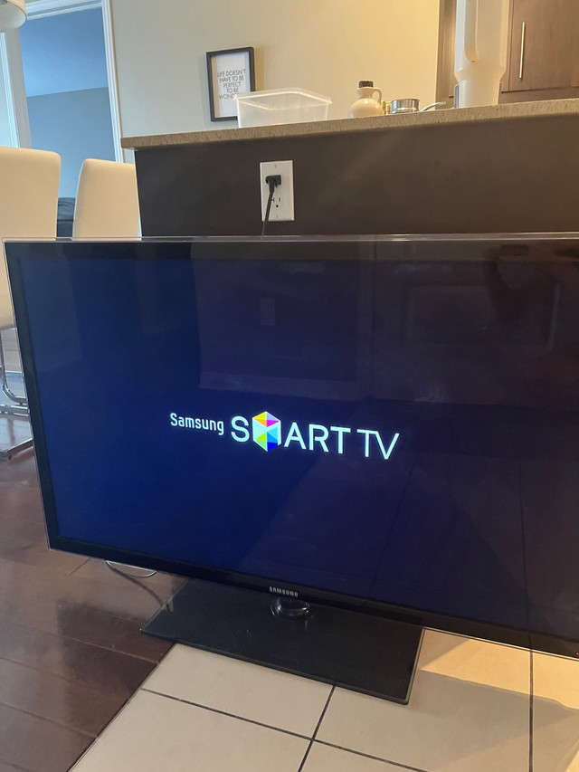 Samsung smart tv 46 inches dans Appareils électroniques  à Laval/Rive Nord - Image 4