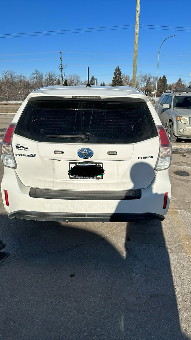 Prius v  Toyota  in Cars & Trucks in Winnipeg - Image 3