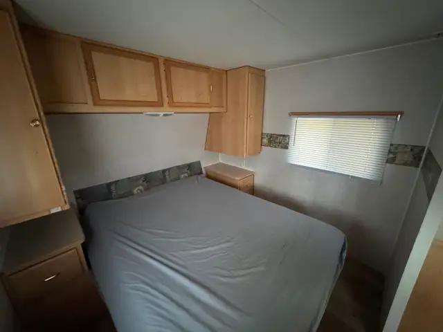 2001 Fleetwood Terry 27H 28ft Travel Trailer – Ready to Go in Travel Trailers & Campers in Kelowna - Image 4