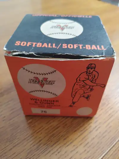 Vintage WINWELL SOFTBALL NOS w/ Box vintage 1960s WINWELL SOFTBALL new in Box great Baseball Collect...