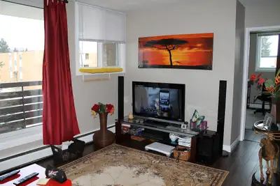 Looking for comfort, space, and unbeatable convenience? This well-kept 2-bedroom, 1-bath apartment o...