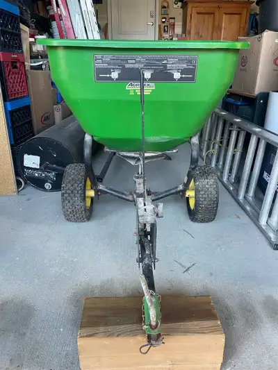 John Deer Fertizer spreader , View more