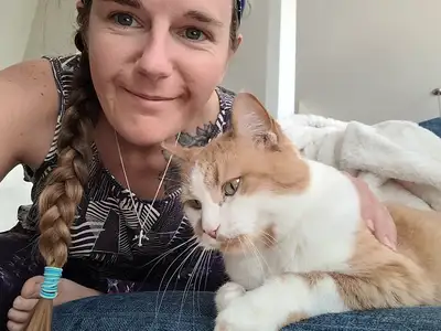 Going away but your cat refuses to acknowledge boarding facilities? I offer cat check-ins for feline...