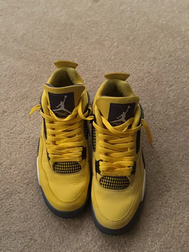 Jordan 4 retro lighting in Men's Shoes in Oakville / Halton Region - Image 4