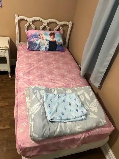 Children’s bedroom perfect for a little girl