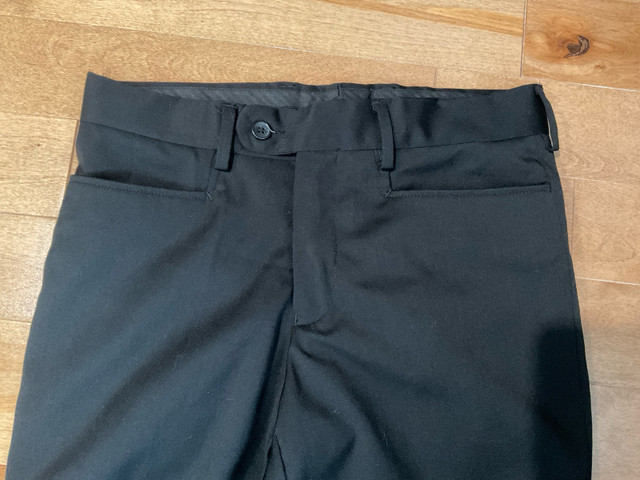 Habit noir pantalon et veste sans manche Gr 28 dans Hommes  à Longueuil/Rive Sud - Image 3