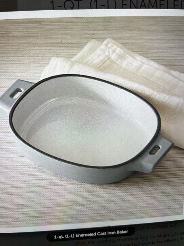 1-QT. (1-L) ENAMELED CAST IRON BAKER - Grey by  Pampered chef  in Other in Mississauga / Peel Region - Image 2