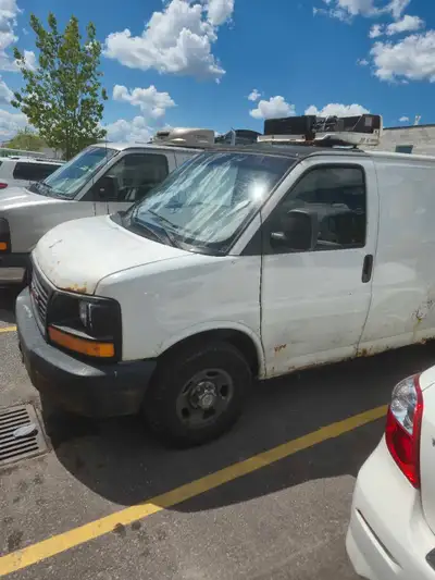 Works in good running condition Comes with working ThermoKing reefer Cargo area fully insulated with...