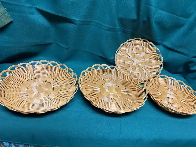 Set of 4 New beautiful plastic baskets in Other in Calgary - Image 4