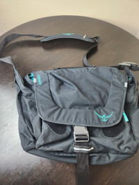 Osprey Courier Message Laptop Shoulder Bag Teal Interior