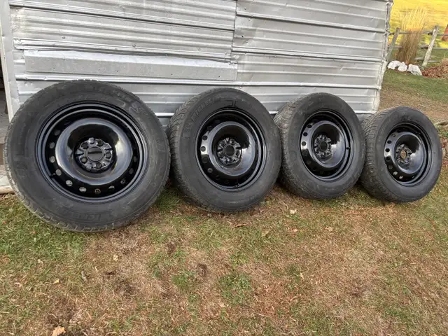 Michelin Ice 245x60x18"/used + steel wheels in Tires & Rims in Bedford - Image 4