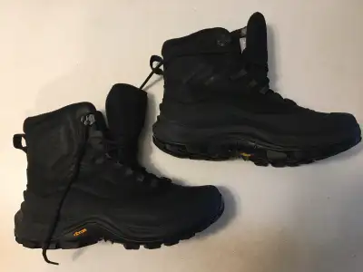Like new condition. Pick up near UofM.