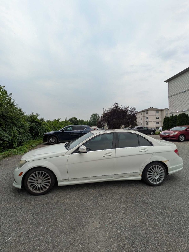 Mercedes-Benz C230 4MATIC 2009 — photo 2