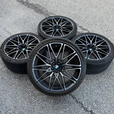Style 818M 21" Front - 22" Rear Staggered BMW X5M - X6M Original (2023) Forged Bi-Color Gloss Black...