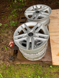 Set of 4 16 in rims